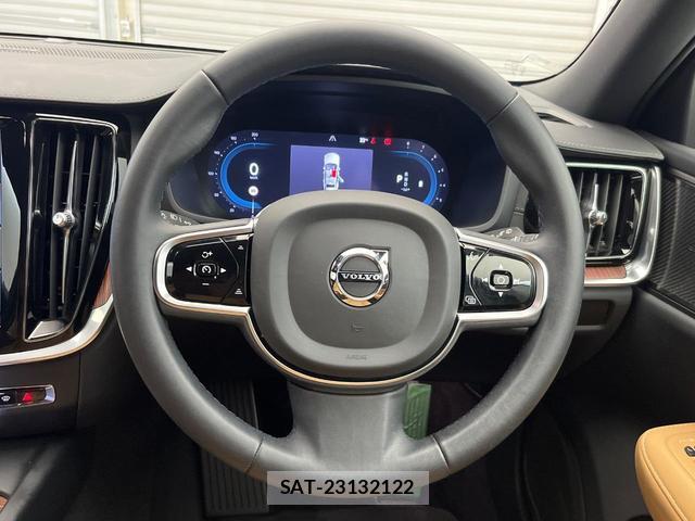 Volvo V60 2023-04 8216353-10