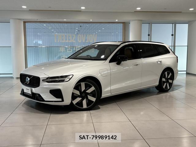 Volvo V60 2025-08 8218300-0