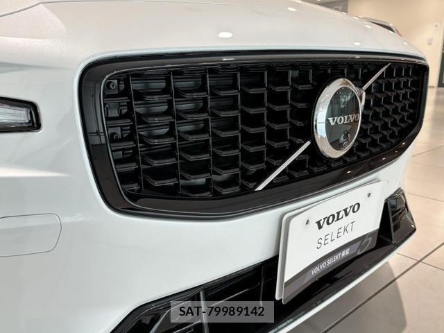 Volvo V60 2025-08 8218300-7