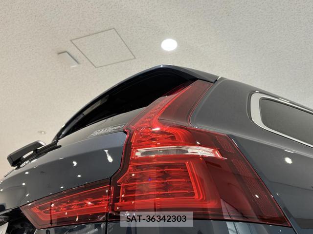 Volvo V60 2025-11 8218302-10