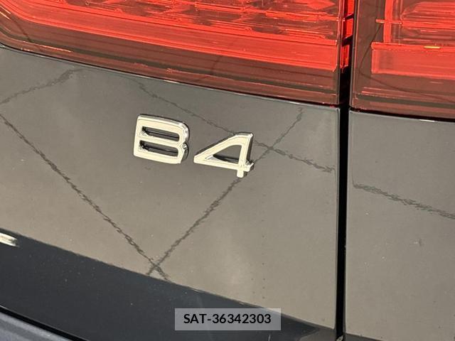 Volvo V60 2025-11 8218302-11