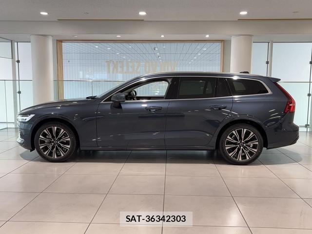 Volvo V60 2025-11 8218302-3
