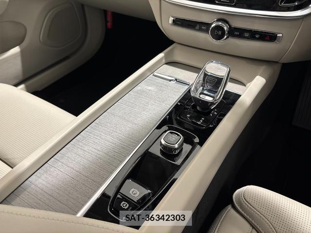 Volvo V60 2025-11 8218302-6