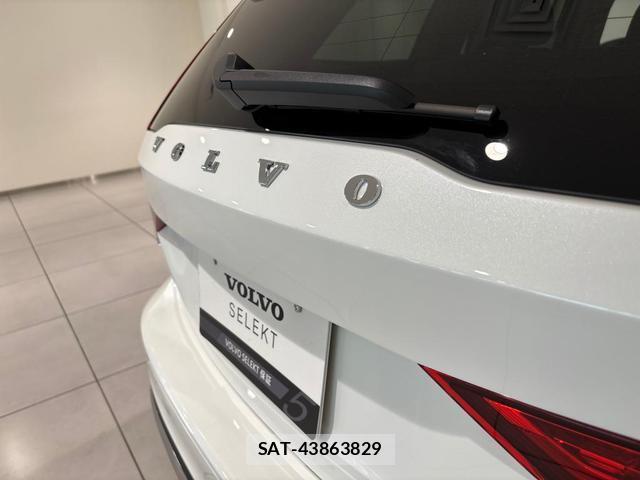 Volvo V60 2025-10 8218303-11