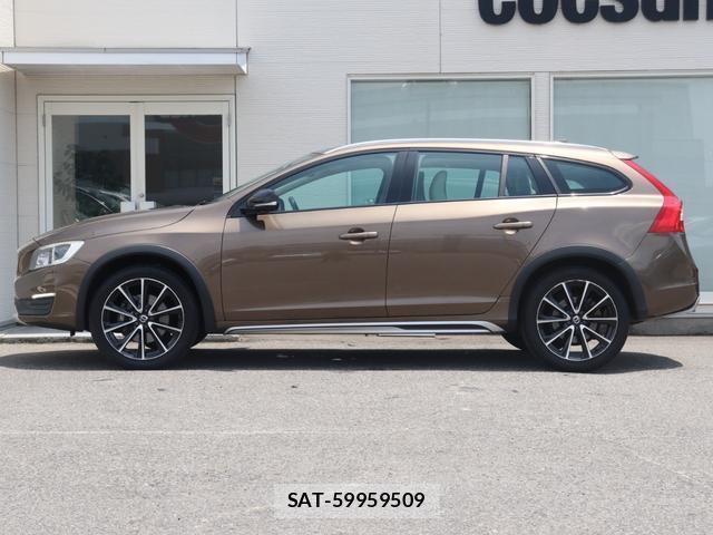 Volvo V60 2017-08 8219271-10