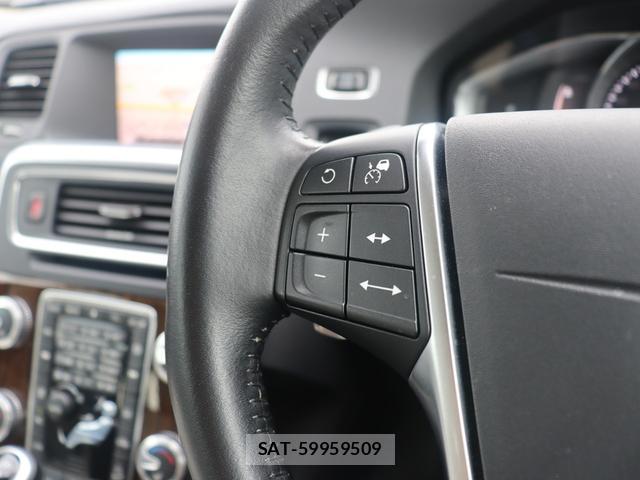 Volvo V60 2017-08 8219271-13