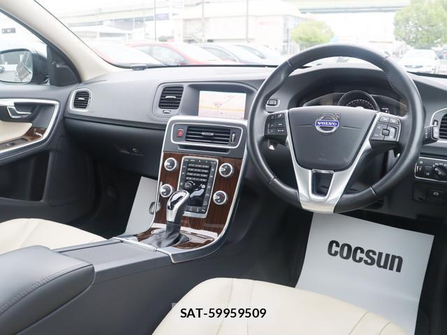 Volvo V60 2017-08 8219271-15