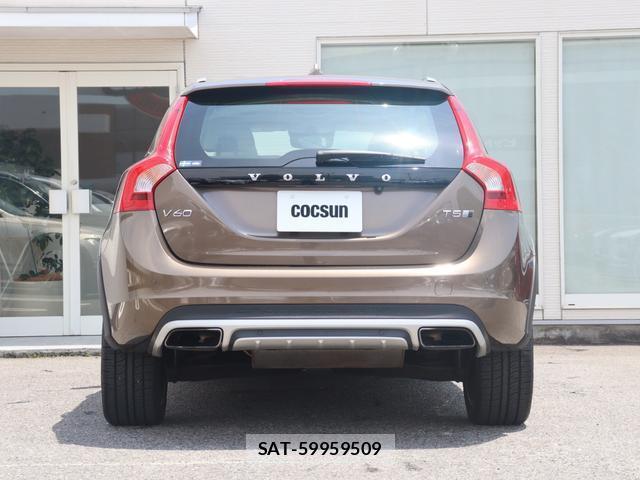 Volvo V60 2017-08 8219271-8