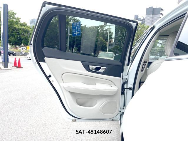 Volvo V60 2023-08 8219405-10