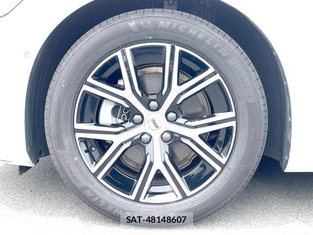 Volvo V60 2023-08 8219405-19
