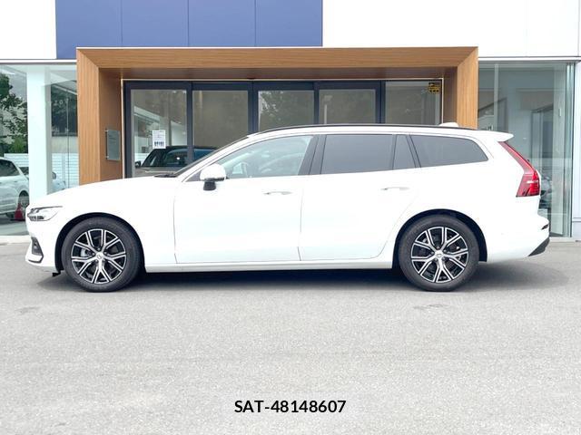 Volvo V60 2023-08 8219405-2