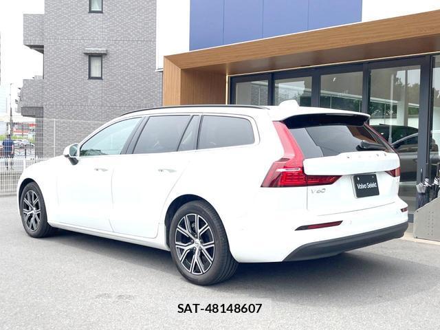 Volvo V60 2023-08 8219405-3