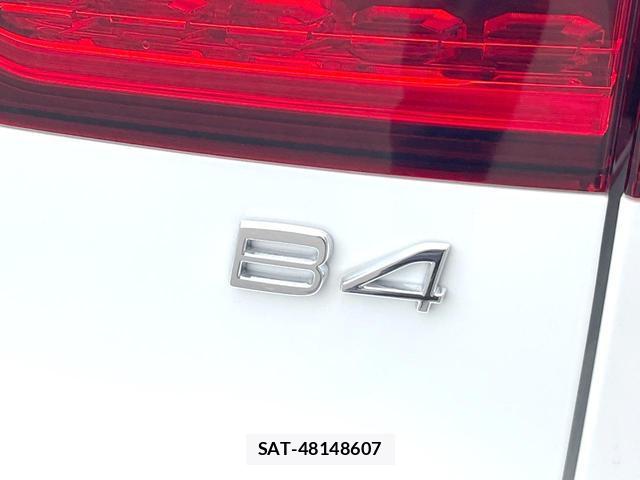 Volvo V60 2023-08 8219405-5