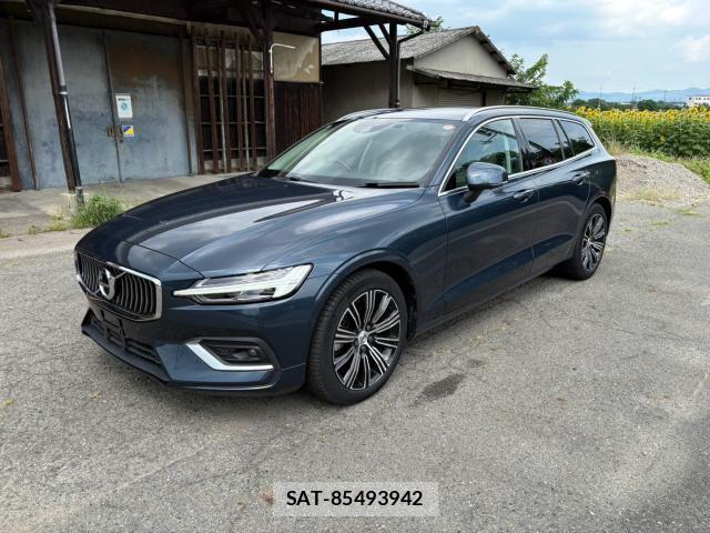Volvo V60 2021-07 8220997-12