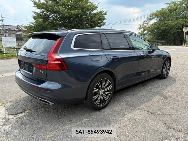 Volvo V60 2021-07 8220997-13