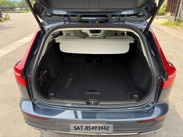 Volvo V60 2021-07 8220997-19