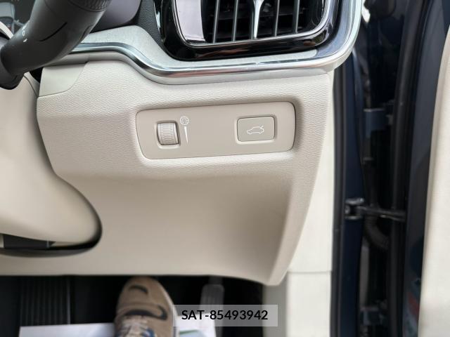 Volvo V60 2021-07 8220997-9