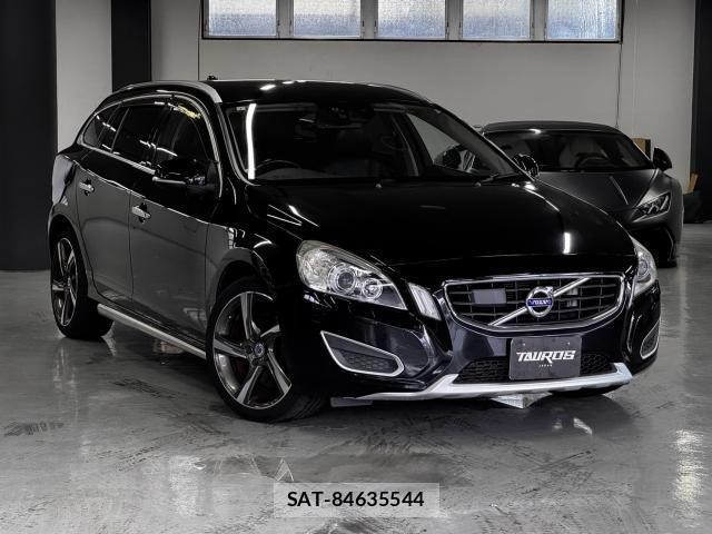 Volvo V60 2011-07 8221895-10