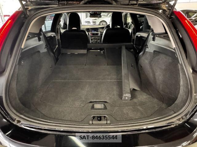Volvo V60 2011-07 8221895-17