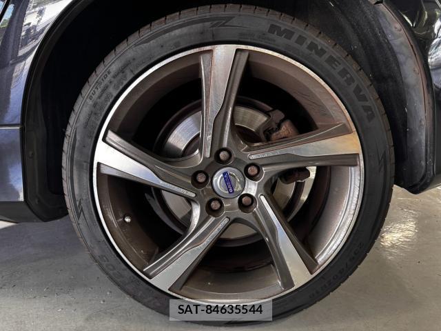 Volvo V60 2011-07 8221895-18