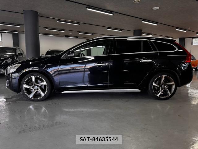 Volvo V60 2011-07 8221895-3