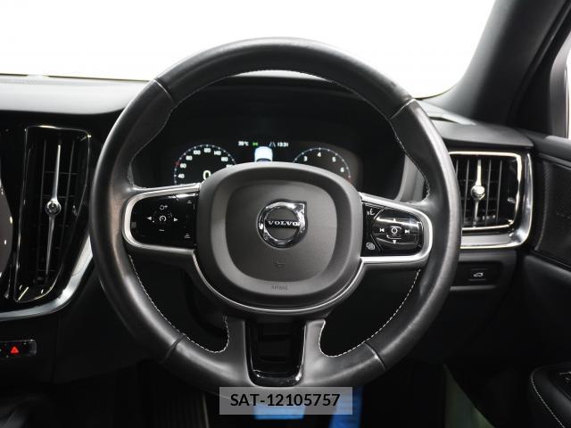 Volvo V60 2021-07 8222920-3