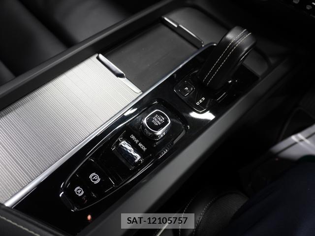 Volvo V60 2021-07 8222920-9