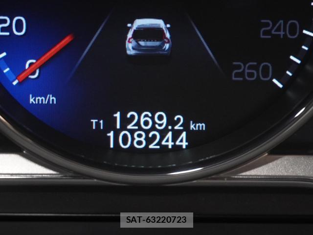 Volvo V60 2015-08 8222922-12