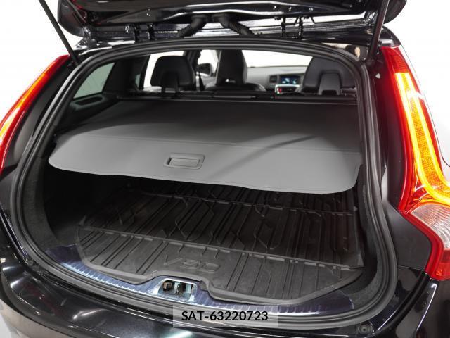 Volvo V60 2015-08 8222922-16