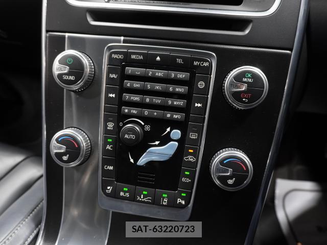 Volvo V60 2015-08 8222922-7