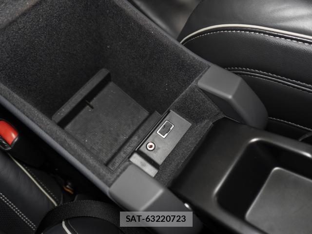 Volvo V60 2015-08 8222922-9