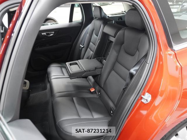 Volvo V60 2019-07 8222923-14