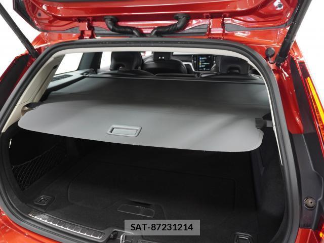 Volvo V60 2019-07 8222923-15