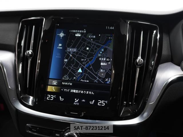 Volvo V60 2019-07 8222923-6