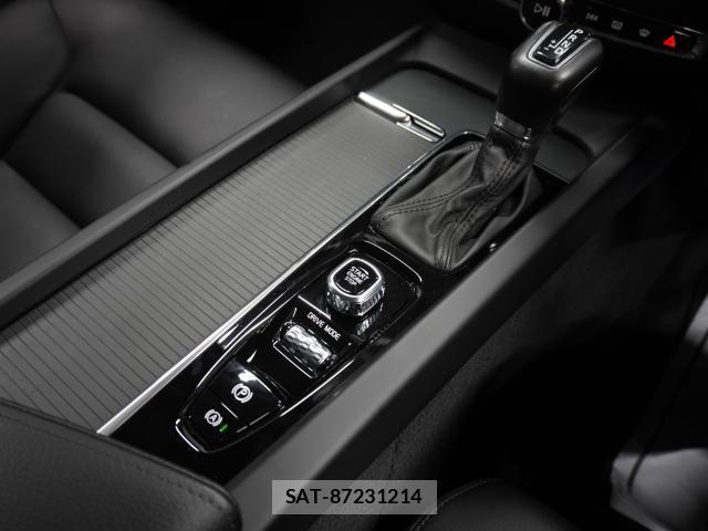 Volvo V60 2019-07 8222923-9