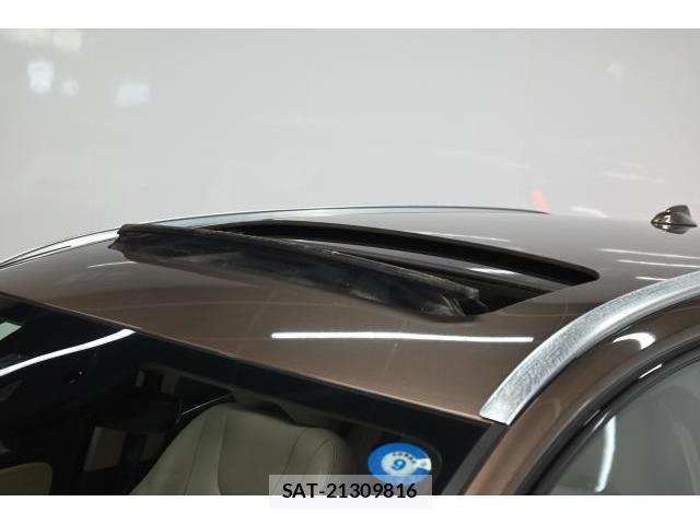 Volvo V60 2017-08 8222927-16