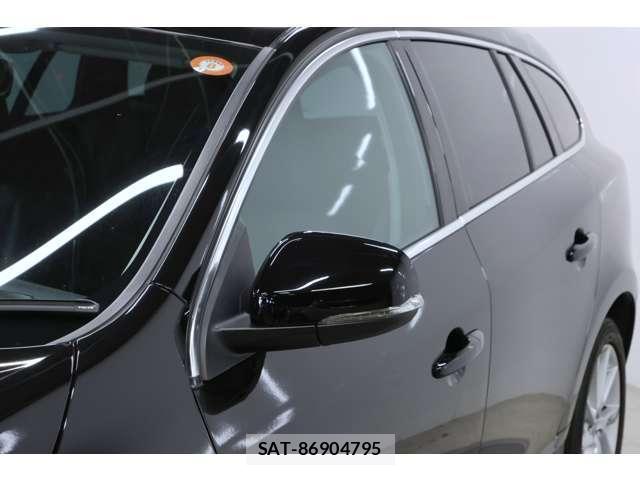 Volvo V60 2017-08 8224607-14