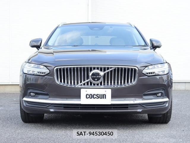 Volvo V90 2021-09 8216597-4
