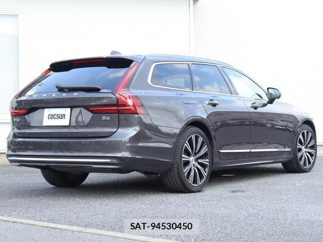Volvo V90 2021-09 8216597-7