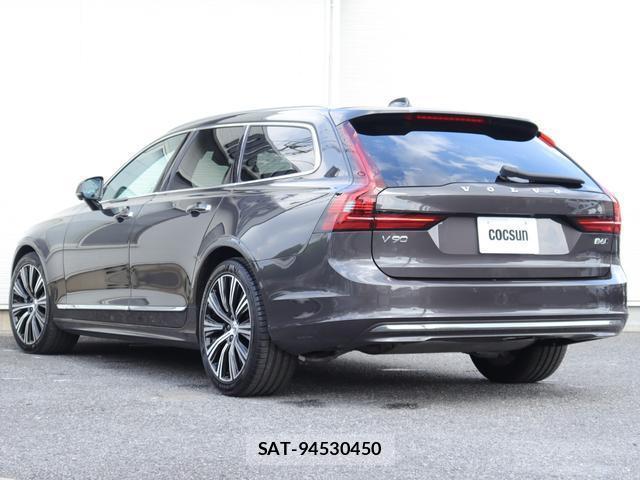 Volvo V90 2021-09 8216597-9