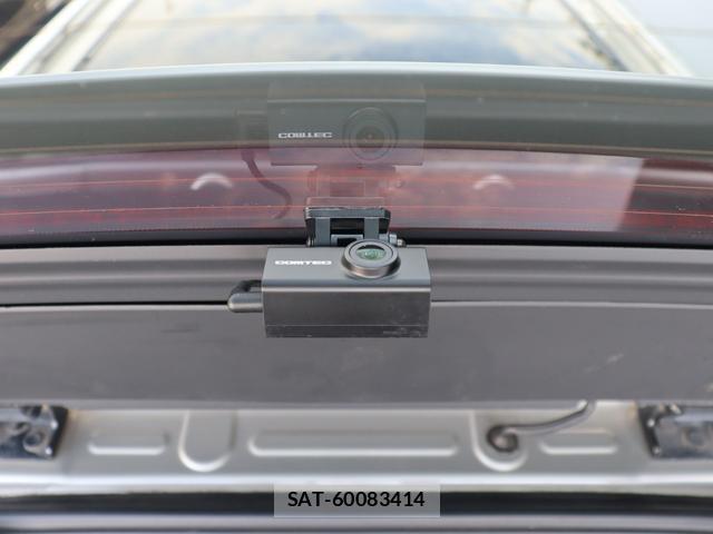 Volvo V90 2017-06 8219272-17