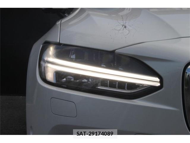 Volvo V90 2017-03 8222006-11
