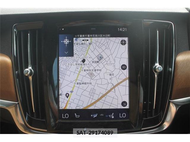Volvo V90 2017-03 8222006-3
