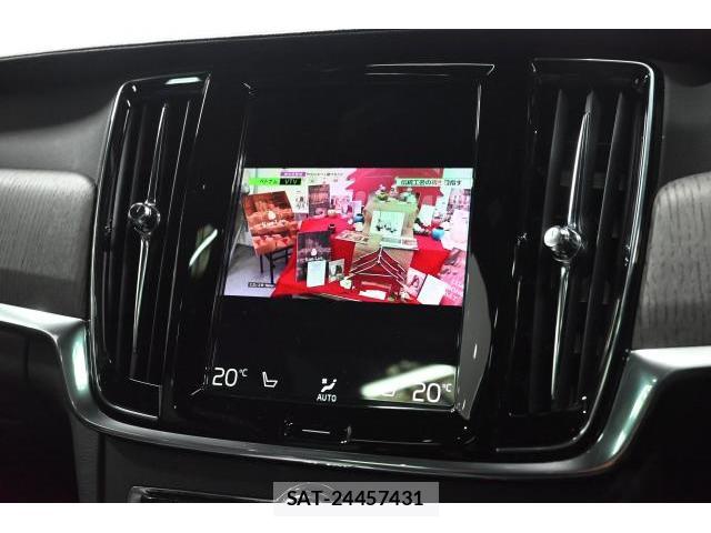 Volvo V90 2021-12 8222926-5