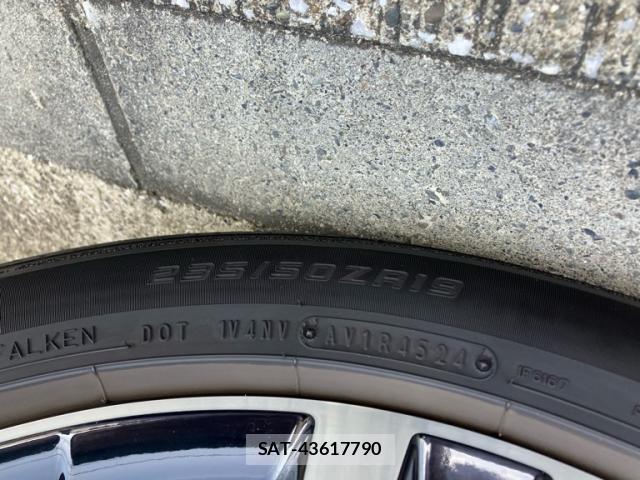 Volvo V90 2018-07 8223880-5