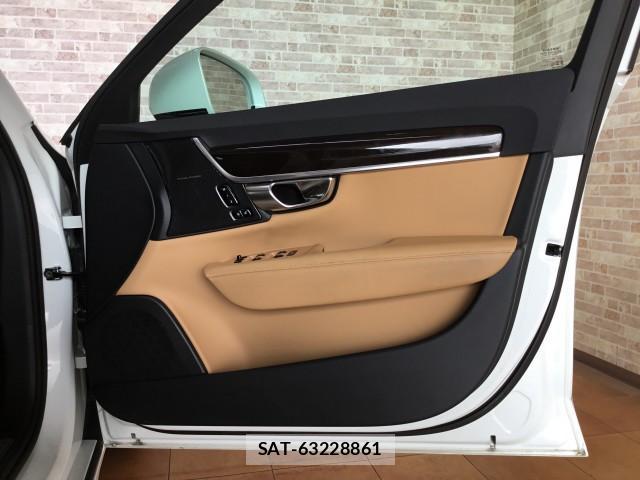 Volvo V90 2019-09 8224027-18