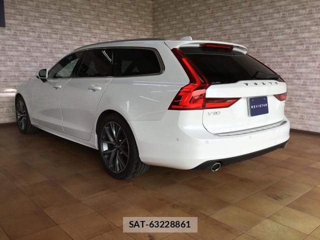 Volvo V90 2019-09 8224027-5