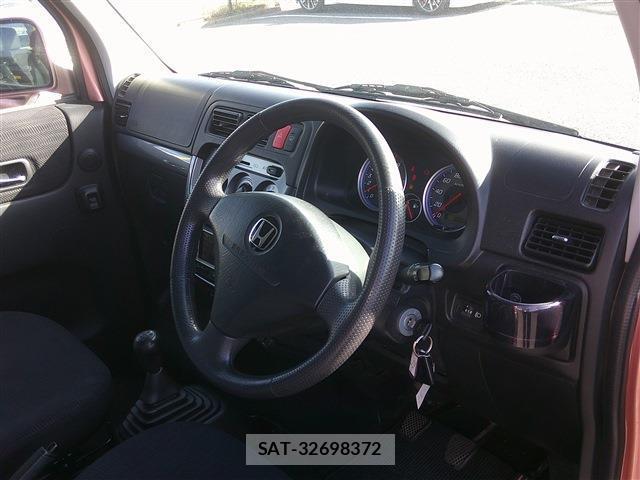 Honda VAMOS 2013-04 8220714-16