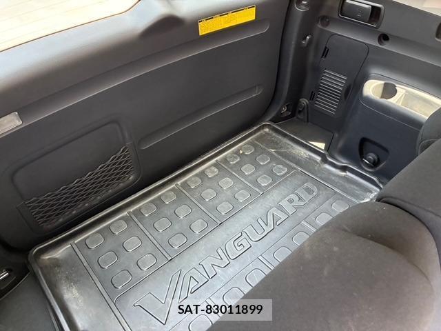 Toyota VANGUARD 2010-04 8221118-11