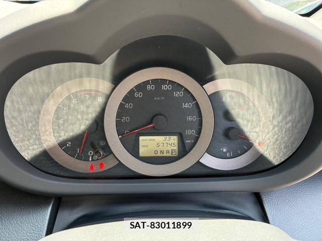 Toyota VANGUARD 2010-04 8221118-16